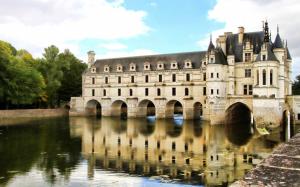 Chenonceau Castle in Paris of France wallpaper thumb