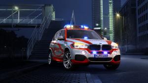 BMW X5 xDrive30d police car at night wallpaper thumb