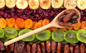 Dried fruit, kiwi, apricots, figs wallpaper thumb