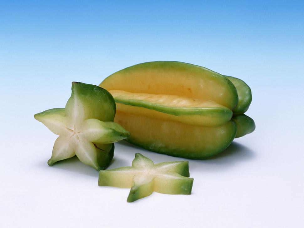 Awesome Star Fruit  High Res Image wallpaper,fruits wallpaper,nature wallpaper,salad wallpaper,star wallpaper,star fruit wallpaper,1600x1200 wallpaper