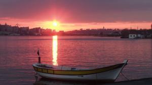 Sunset On The Bosphorus Straits In Istanbul wallpaper thumb