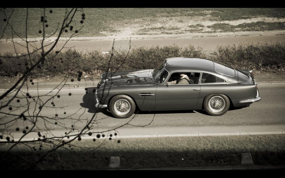 Aston Martin DB5 Classic Car Classic HD wallpaper,cars HD wallpaper,car HD wallpaper,classic HD wallpaper,martin HD wallpaper,aston HD wallpaper,db5 HD wallpaper,1920x1200 wallpaper