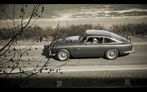Aston Martin DB5 Classic Car Classic HD wallpaper thumb