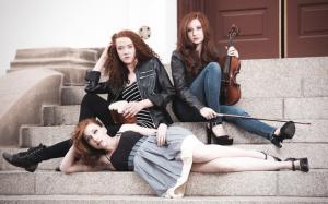 Ginger Street Band, three girls wallpaper thumb