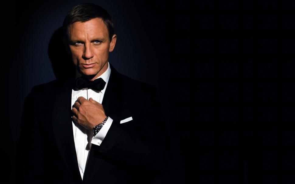 James Bond wallpaper,daniel craig HD wallpaper,actor HD wallpaper,male HD wallpaper,celebrity HD wallpaper,1920x1200 wallpaper