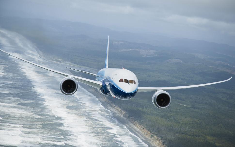 Boeing 787 dreamliner flying wallpaper,Boeing HD wallpaper,Dreamliner HD wallpaper,Flying HD wallpaper,2560x1600 wallpaper