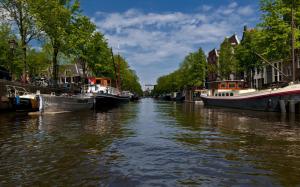 Beautiful Canals Of Amsterdam wallpaper thumb