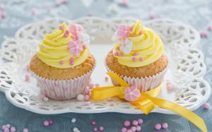 Yellow flowers decoration, cream cakes wallpaper thumb