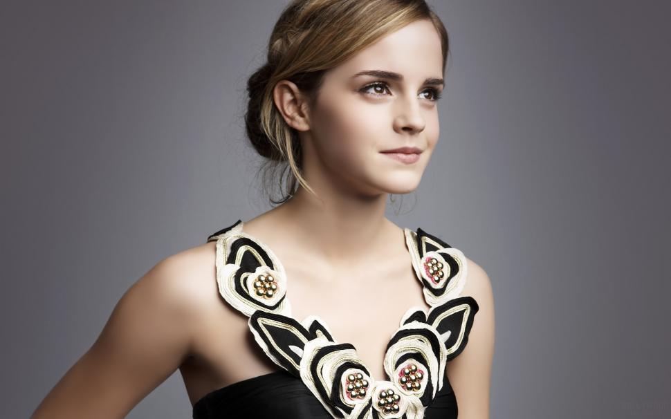 Emma Watson Smile wallpaper,2560x1600 wallpaper