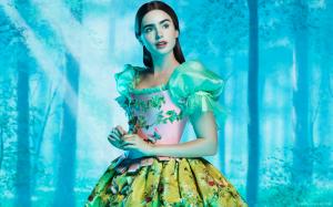 Lily Collins as Snow White wallpaper thumb