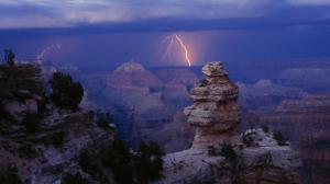 Lightning At The Gr Canyon wallpaper thumb