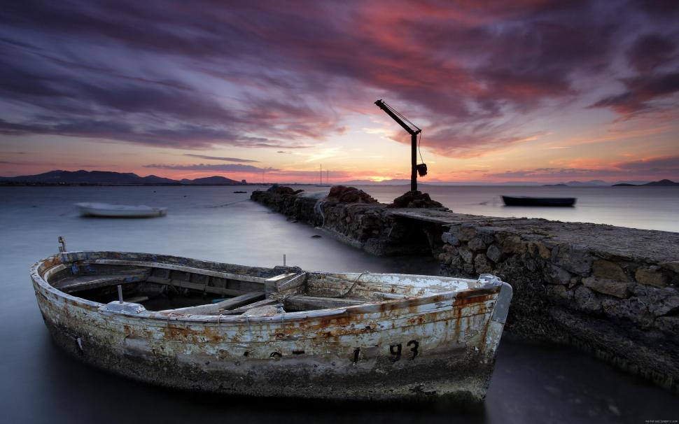 Old boat at sunset wallpaper,sunset HD wallpaper,boat HD wallpaper,sea HD wallpaper,pier HD wallpaper,landscape HD wallpaper,2560x1600 wallpaper