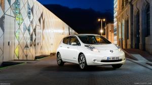 2016 Nissan Leaf 30 kWh wallpaper thumb