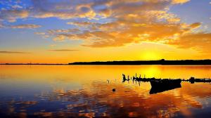 Golden Sunset On The Lake wallpaper thumb