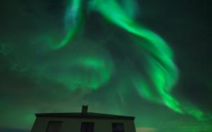 Aurora Borealis Northern Lights Night Green Stars HD wallpaper thumb