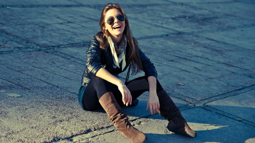 Women, Brunette, Sunglasses, Smiling, Sitting, Leather Jackets, Leather Boots, Scarf wallpaper,women HD wallpaper,brunette HD wallpaper,sunglasses HD wallpaper,smiling HD wallpaper,sitting HD wallpaper,leather jackets HD wallpaper,leather boots HD wallpaper,scarf HD wallpaper,1920x1080 HD wallpaper,1920x1080 wallpaper