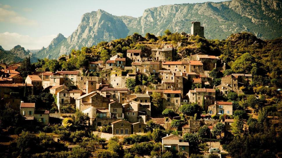 Ancient French Mountain Village wallpaper,village HD wallpaper,red roofs HD wallpaper,mountains HD wallpaper,nature & landscapes HD wallpaper,1920x1080 wallpaper