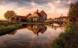 Netherlands, houses, river, bridge, dusk wallpaper thumb