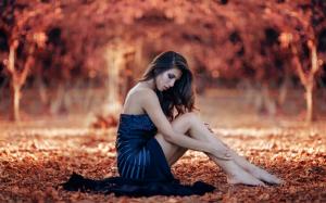 Autumn girl, sweet, legs wallpaper thumb