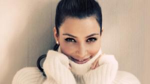 Kim Kardashian Cute Free HD Widescreen s wallpaper thumb