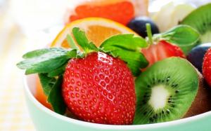 Fresh fruits, strawberries, kiwi, oranges wallpaper thumb