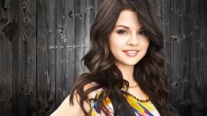 Cute Smile Selena Gomez wallpaper thumb