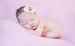 Cute Newborn wallpaper thumb