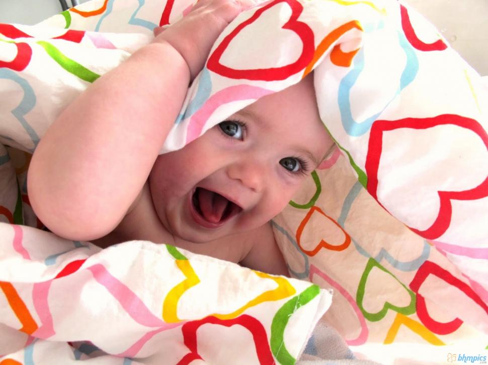 Funny Baby  High Resolution Photos wallpaper,babies wallpaper,babies wallpaper wallpaper,baby wallpaper,child wallpaper,cute wallpaper,1600x1200 wallpaper