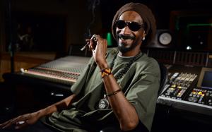 Snoop Dogg Smile wallpaper thumb