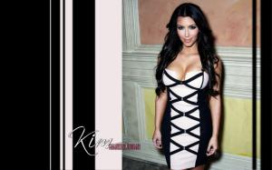 Kim Kardashian in beautiful dress wallpaper thumb