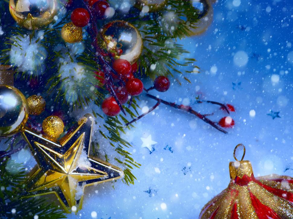Christmas decorations, snow, winter wallpaper,Christmas HD wallpaper,Decorations HD wallpaper,Snow HD wallpaper,Winter HD wallpaper,2560x1920 wallpaper