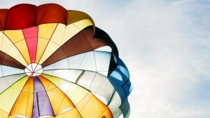 Skydiving Hot Air Balloon HD wallpaper thumb