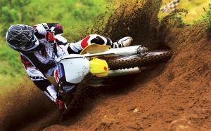 Suzuki Motocross Bike Race HD wallpaper thumb