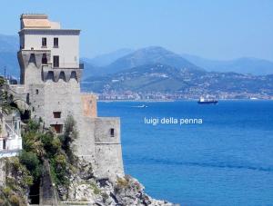 View Of Cetara... Italy wallpaper thumb