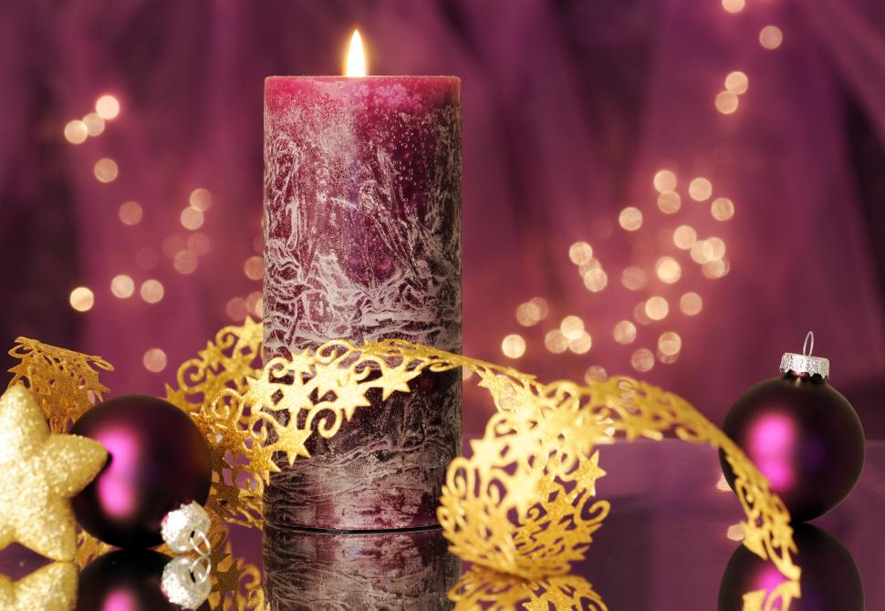 Candle, ribbon, christmas decorations, surface, patch of reflected light wallpaper,candle HD wallpaper,ribbon HD wallpaper,christmas decorations HD wallpaper,surface HD wallpaper,patch of reflected light HD wallpaper,5628x3890 wallpaper