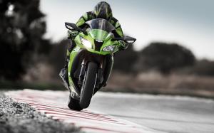 Yamaha sportive green moto wallpaper thumb