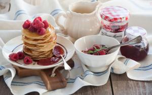 Pancakes with raspberries wallpaper thumb