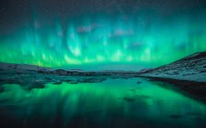 Aurora Borealis Northern Lights Night Green Stars Ice HD wallpaper thumb