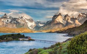 Chile, Patagonia, national park, lake, house, mountains wallpaper thumb