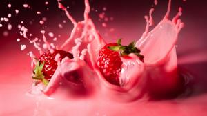 Strawberries juice, berries, pink, splash wallpaper thumb