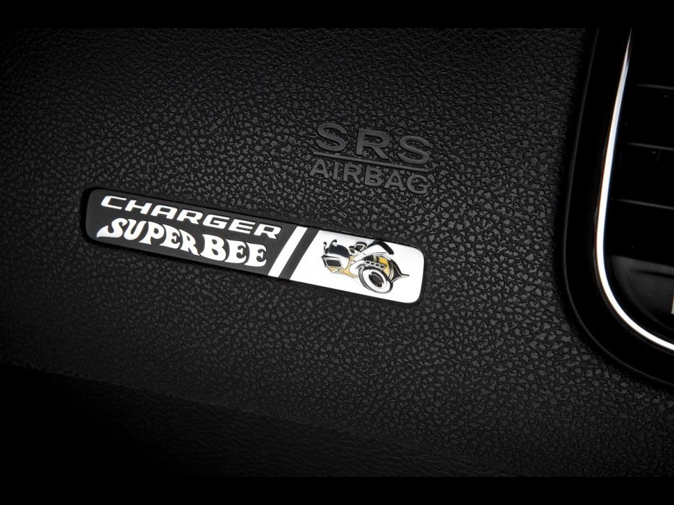 Dodge Challenger SRT Superbee HD wallpaper,cars HD wallpaper,dodge HD wallpaper,challenger HD wallpaper,srt HD wallpaper,superbee HD wallpaper,1920x1440 wallpaper