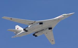 Tu-160 supersonic strategic bomber, White Swan wallpaper thumb