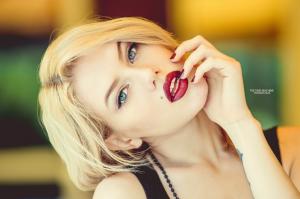 Women, Face, Portrait, Blonde, Red Lips, Model wallpaper thumb