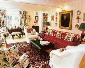 Floral Living Room. wallpaper thumb