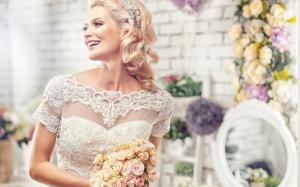Beautiful bride, wedding bouquet, joy wallpaper thumb