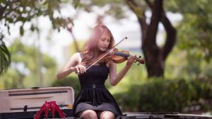 Music girl, Asian, violin wallpaper thumb