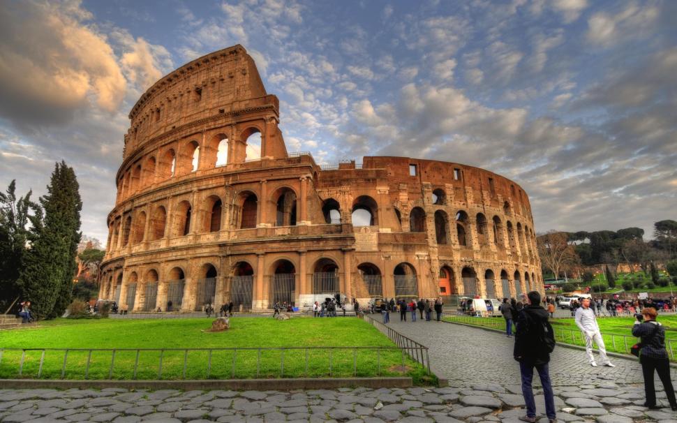 Coliseum in Roma wallpaper,italie HD wallpaper,rome HD wallpaper,coliseum HD wallpaper,monument HD wallpaper,world HD wallpaper,2560x1600 wallpaper