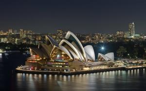 Sydney Opera House At Night Australia wallpaper thumb