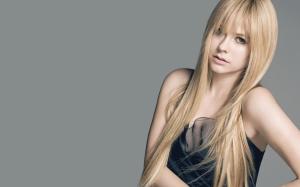 Cute Girl Avril Lavigne wallpaper thumb