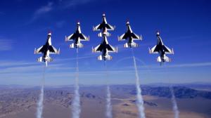 The Thunderbirds F-16 wallpaper thumb